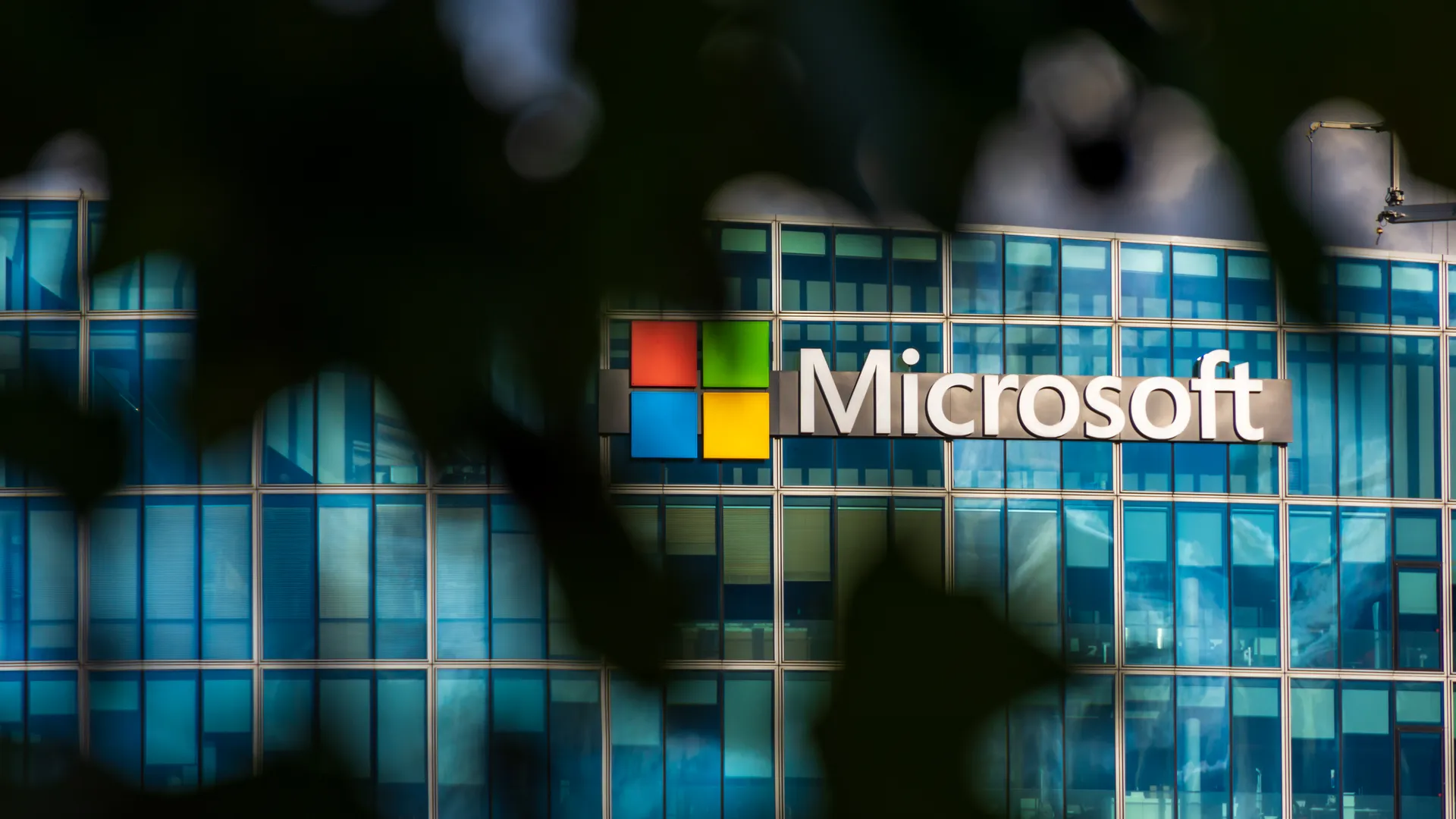 Navigating the Microsoft AI Cloud Partner Ecosystem in the Benelux