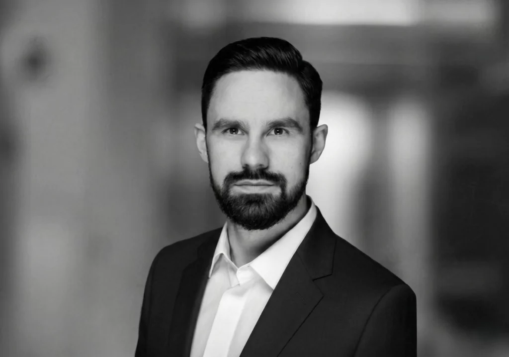 Paweł Piechowiak Partner